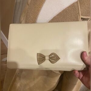 Elegant Vintage Cream Clutch with Leather Bow Accent